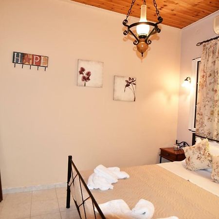 Betty'S House Apartment Pythagoreio  Bagian luar foto